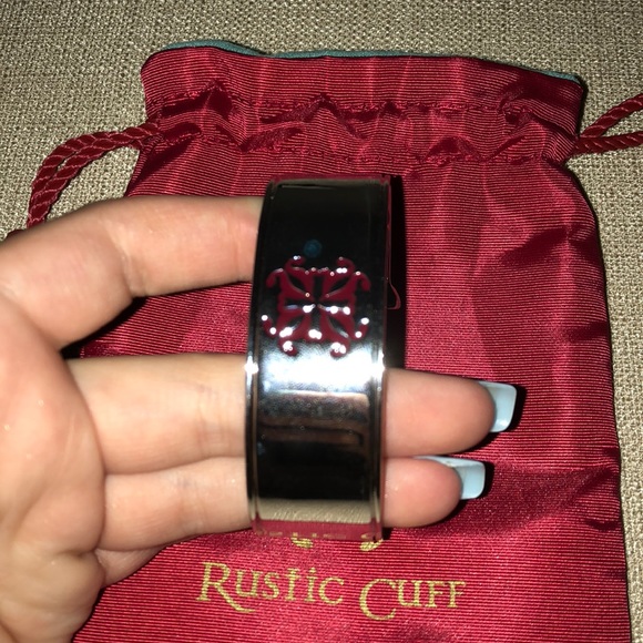 Rustic cuff bracelets - Picture 3 of 3